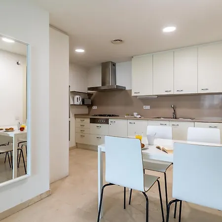 4168 - Ab Josep Pla- Diagonal Mar * برشلونة